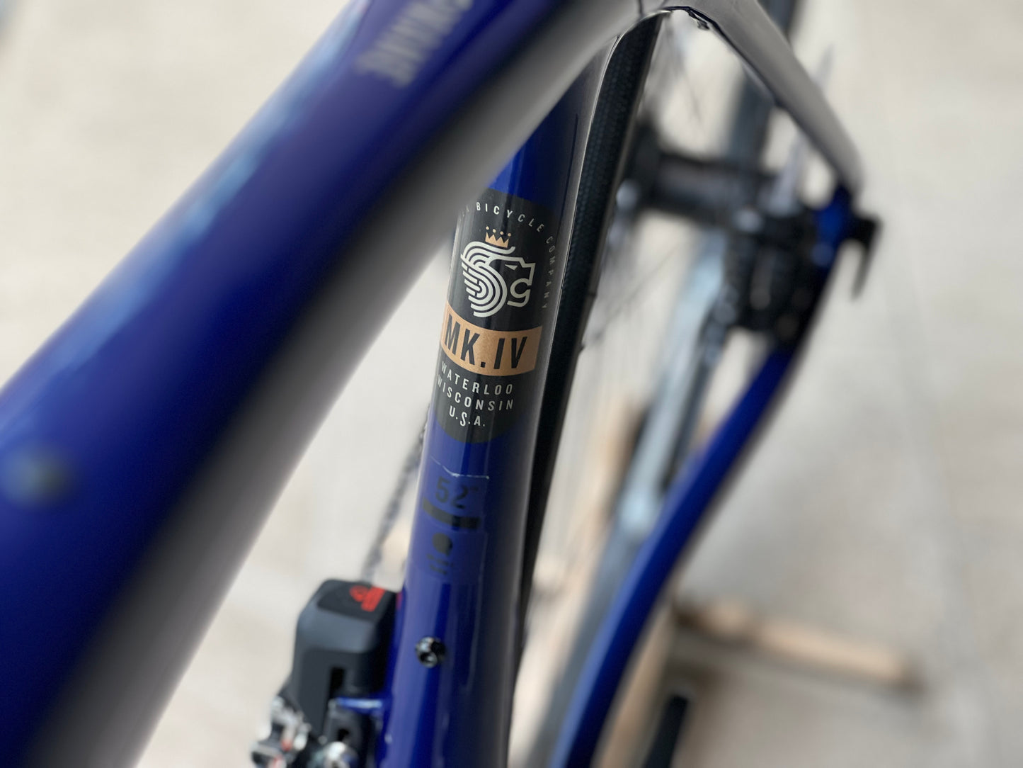 TREK DOMANE SL6 Gen 4 disc road bike -Hex Blue
