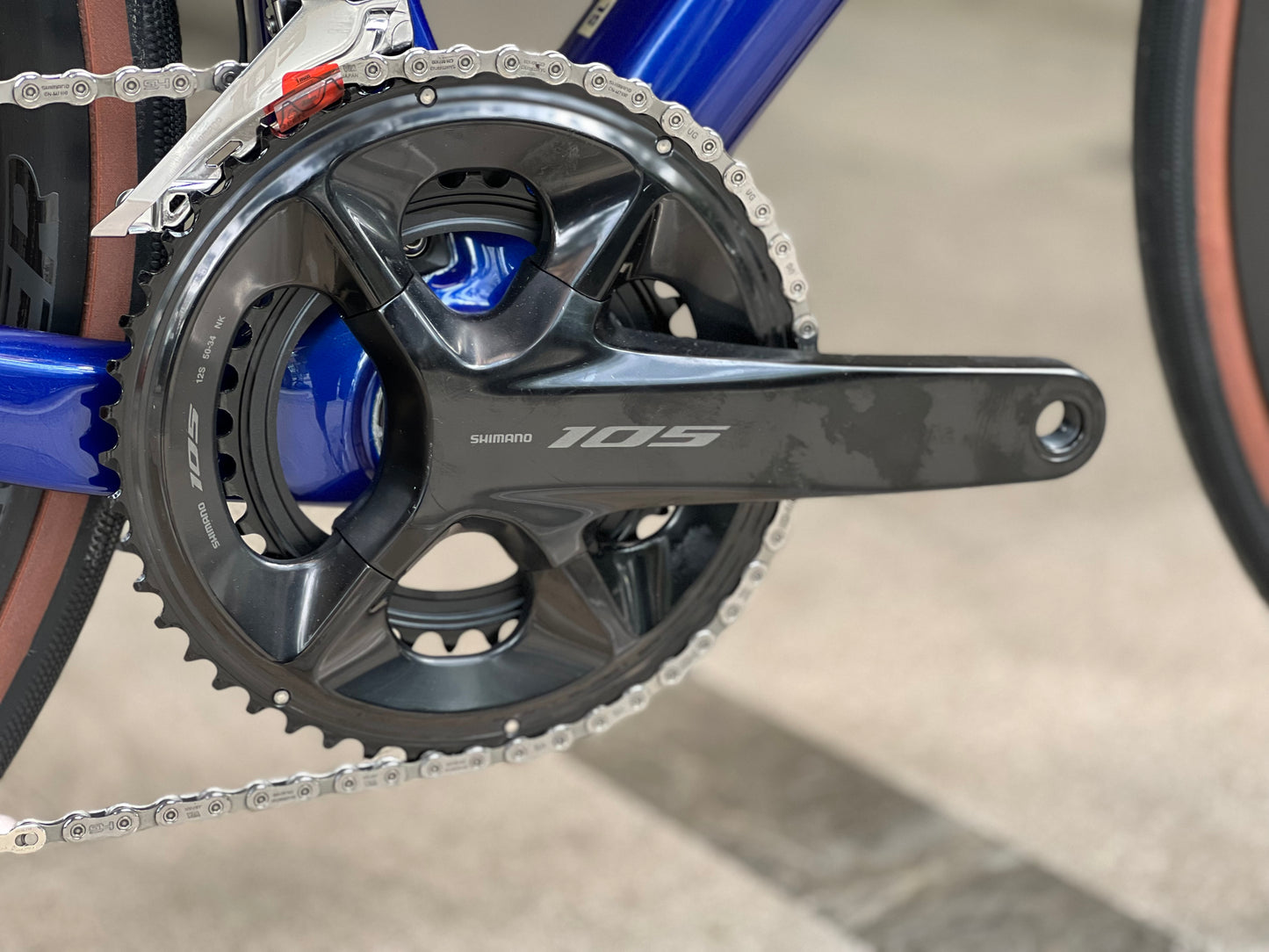 TREK DOMANE SL6 Gen 4 disc road bike -Hex Blue