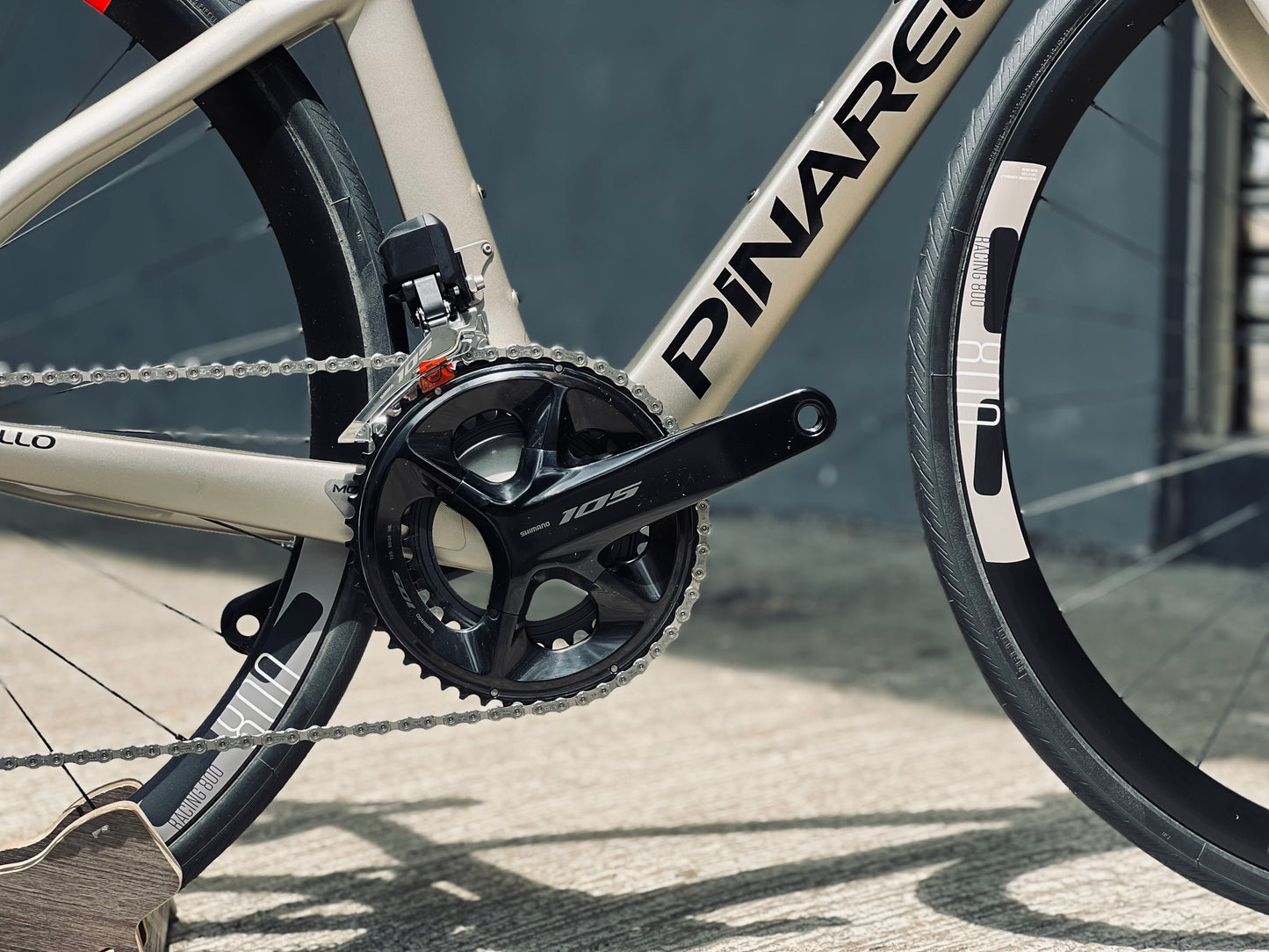 Pinarello F5 105 Di2 公路車