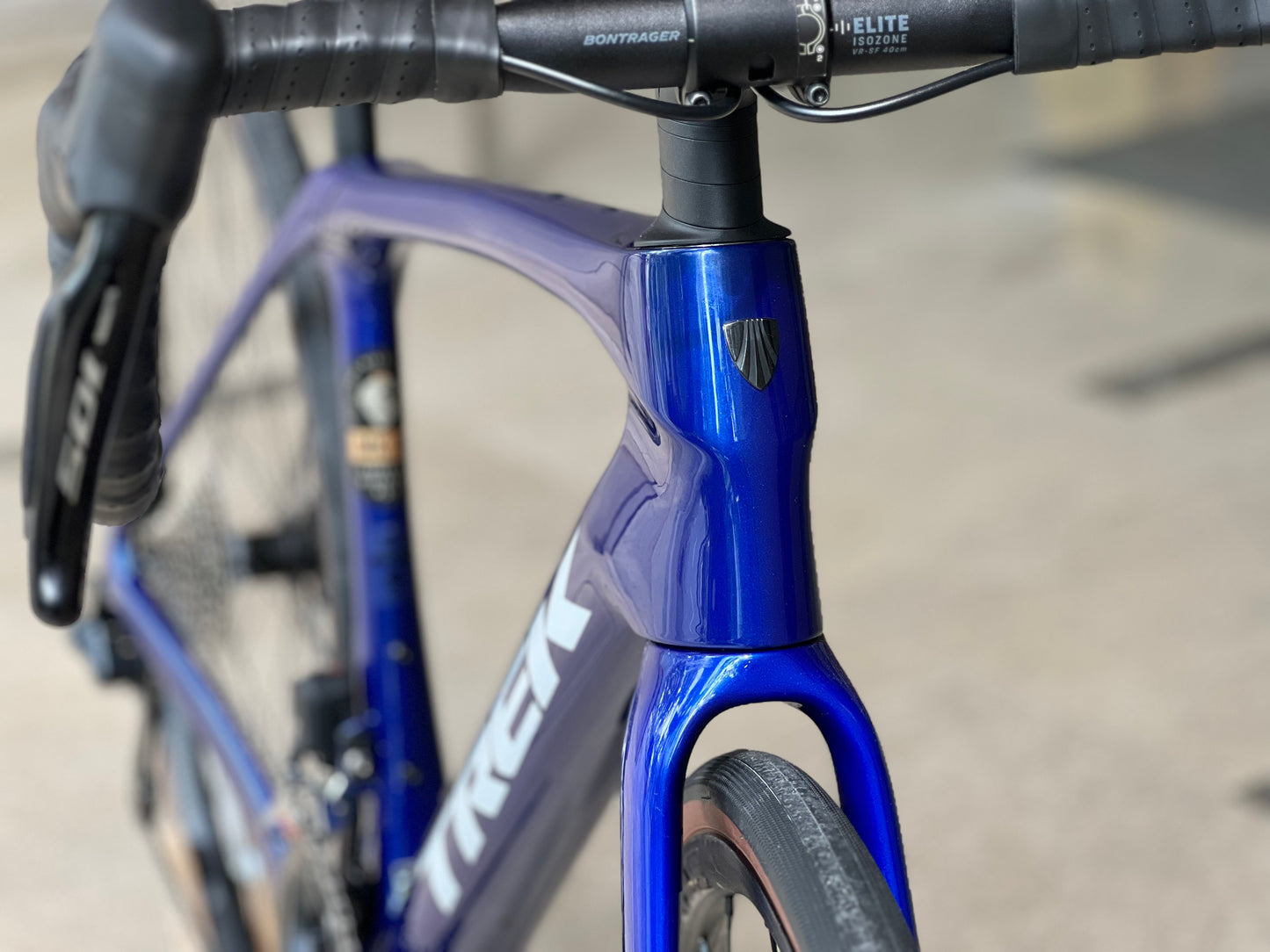 TREK DOMANE SL6 Gen 4 disc road bike -Hex Blue
