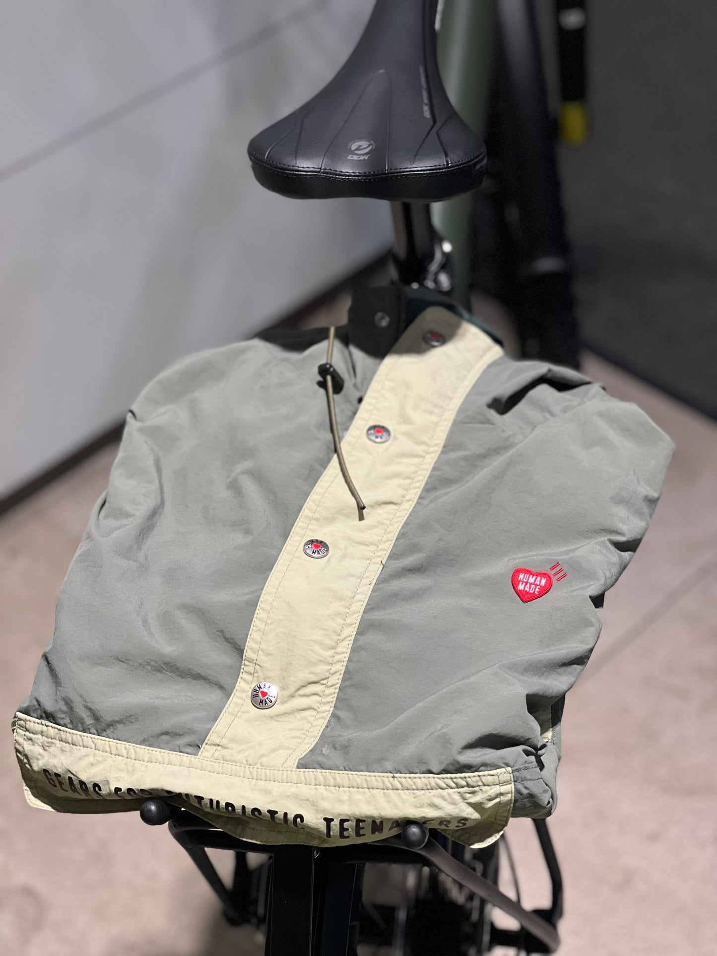 Montague Paratrooper