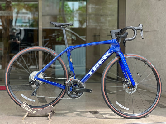 TREK DOMANE SL6 Gen 4 disc road bike -Hex Blue
