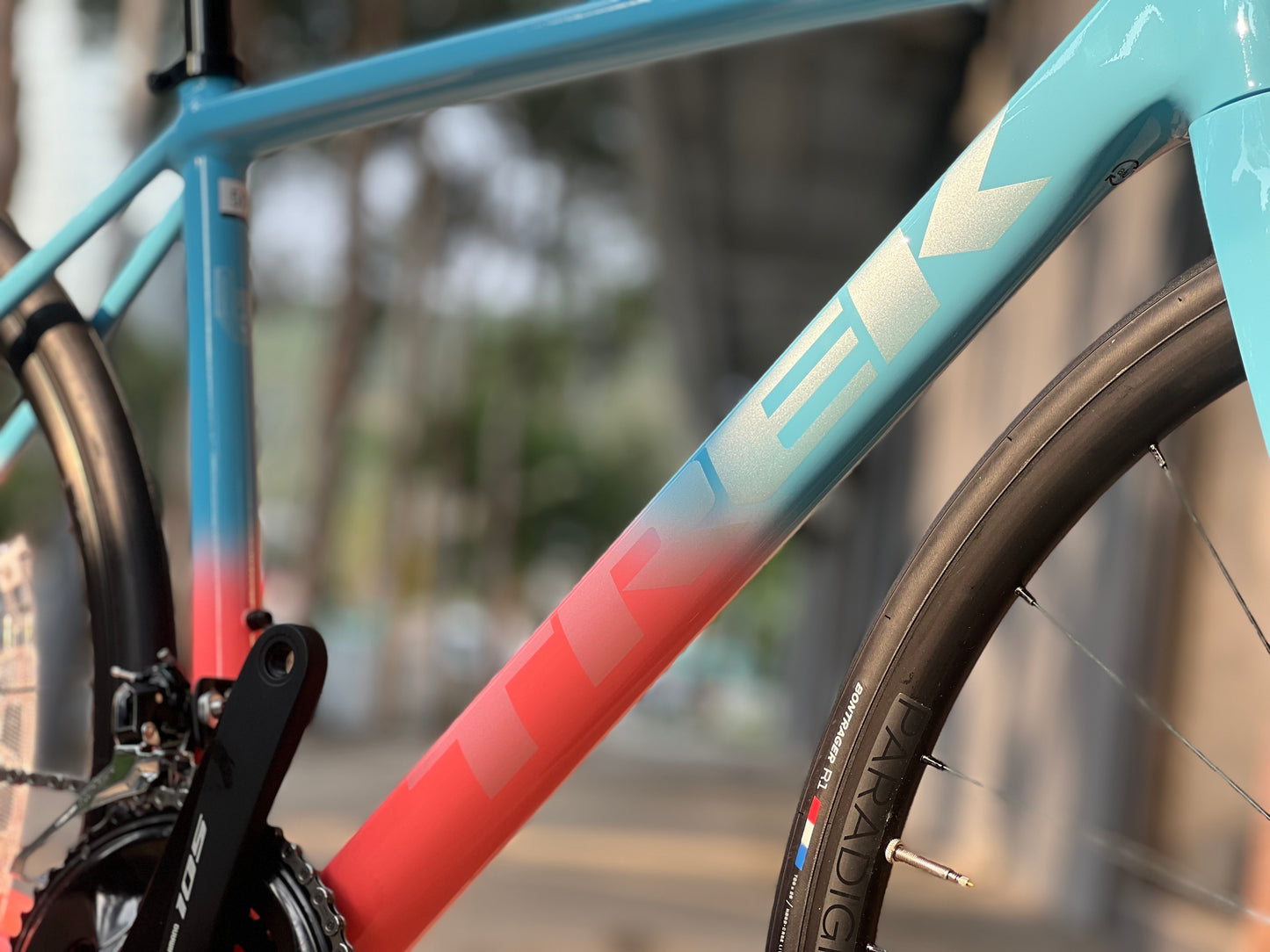 Trek Emonda  ALR 5 105