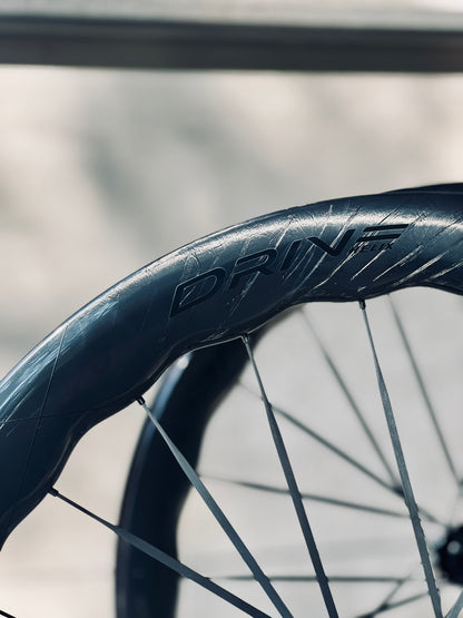 ELITEWHEELS Drive Helix
57D 碟剎碳纖輪組-HG