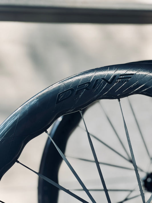 ELITEWHEELS Drive Helix
57D 碟剎碳纖輪組-HG